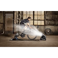 Wahoo Kickr Core Zwift Cog + Headwind + Edzőszőnyeg Csomag