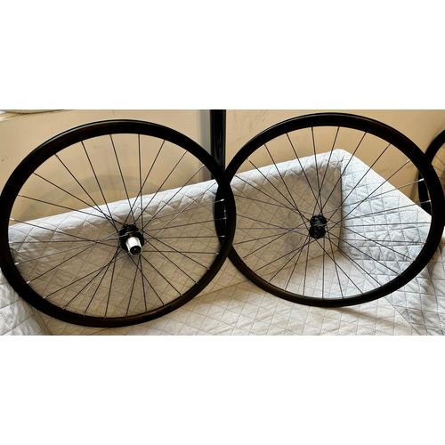 OC  Road/Gravel kerékszett Tubeless Ready (100x12 / 142x12)