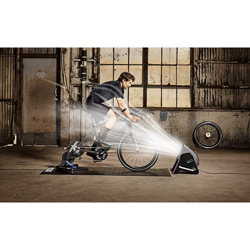 Wahoo Kickr Core + Headwind Csomag